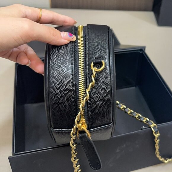 Chanel Chain Bags, Wallets - Picture 6 of 8
